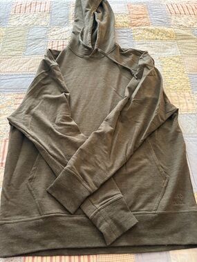 Woolx Chase Hoodie, Size Medium